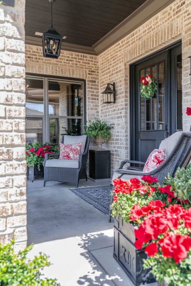 valentines porch decor (13)