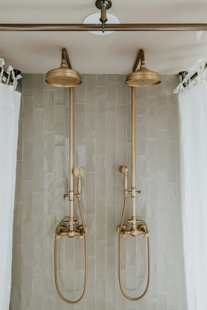 low maintenance bathroom unsp (8)