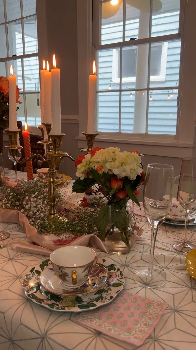 thanksgiving table grandmillenial 1 000