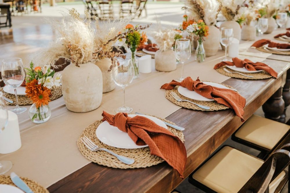 thanksgiving table pampas