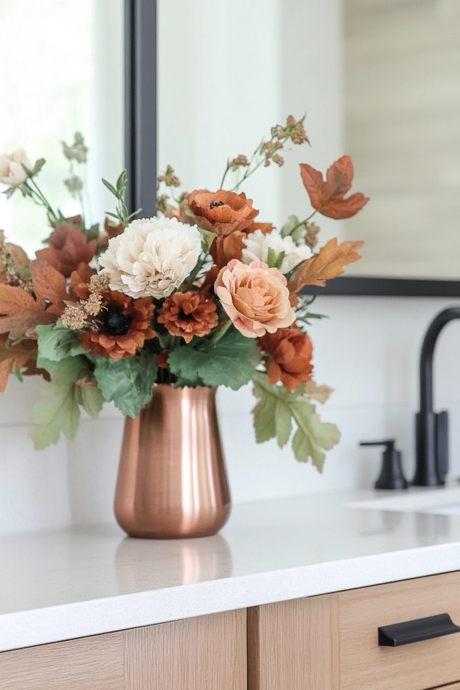 fall bathroom decor ideas metallics