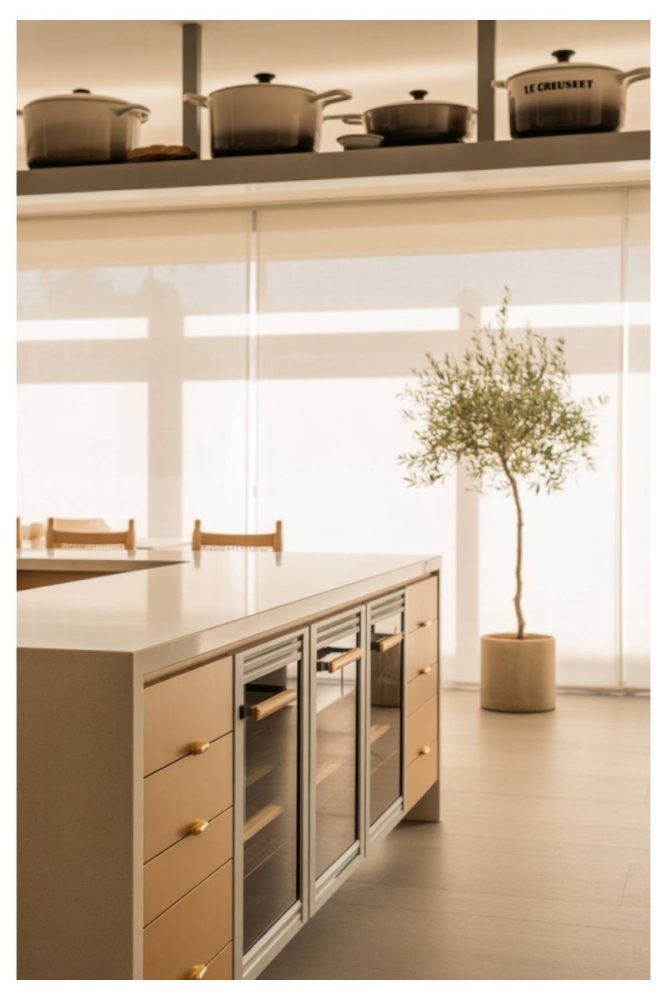 Glass Front Cabinets Modern Kitchen Island Ideas Interior Designers Swear By