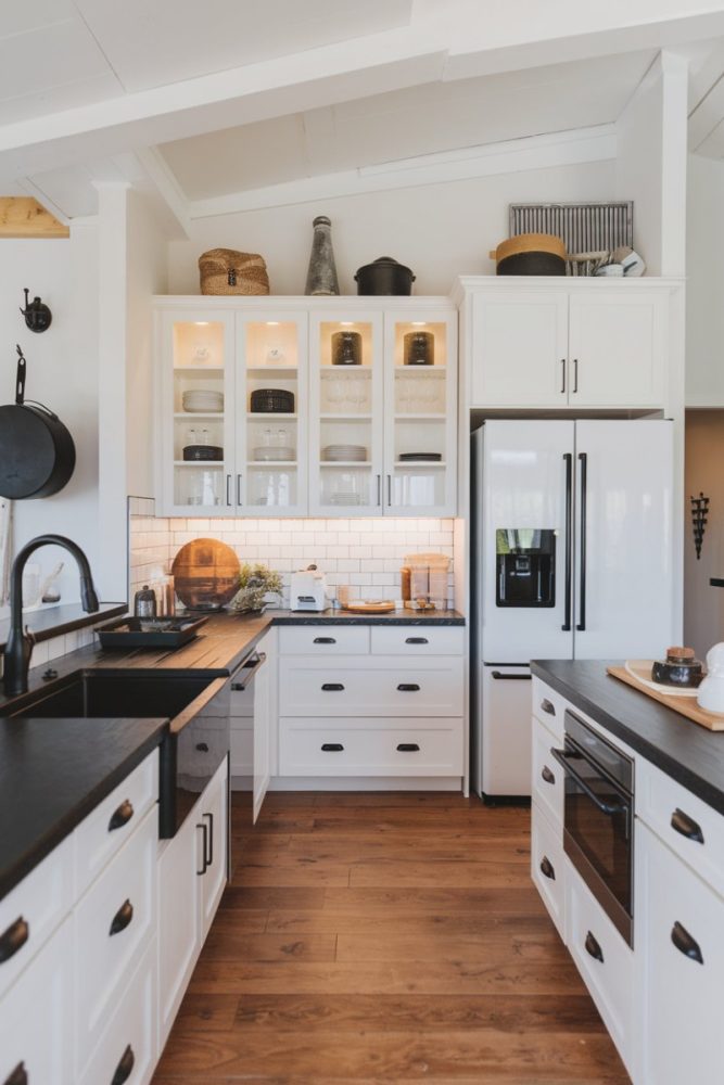 above kitchen cabinet decor lighting