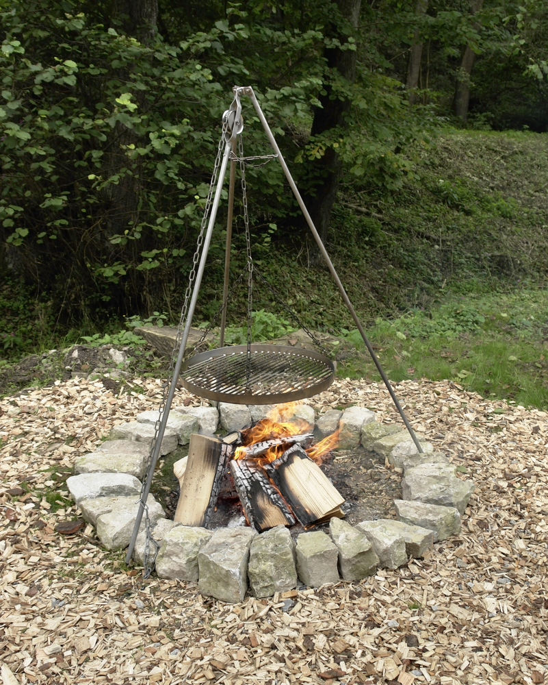 Outdoor,Fireplace,With,Barbecue,Equipment