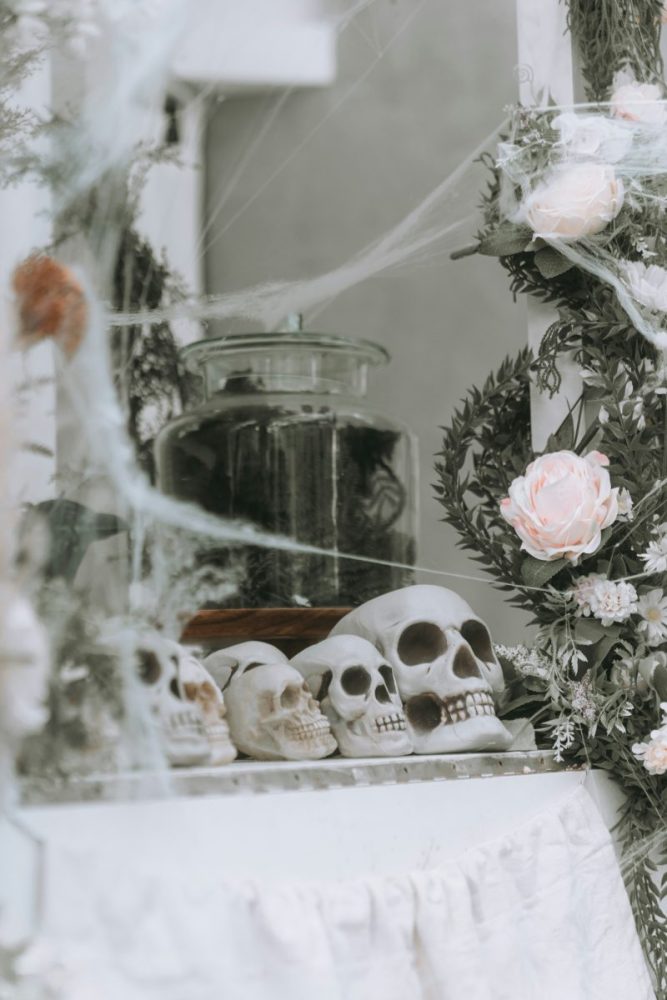 NEUTRAL HALLOWEEN DECOR (1)