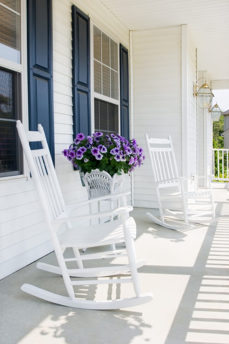 10 Cozy Front Porch Rocking Chair Ideas You’ll Want to Copy